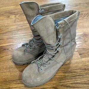 Belleville Gore-Tex Waterproof Combat Boots Desert Tan